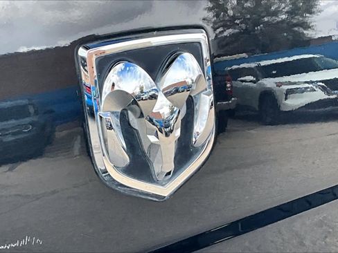 Used 2018 RAM 2500 Tradesman w/ Chrome Appearance Group image 29