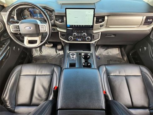 Used 2024 Ford Expedition XLT image 25