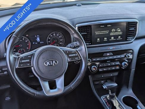 Used 2022 Kia Sportage EX image 11