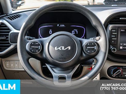 Used 2025 Kia Soul LX w/ LX Technology Package FWD image 31