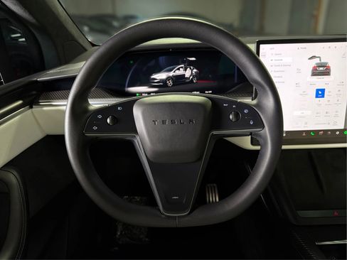 Used 2023 Tesla Model X Plaid AWD/4WD image 32