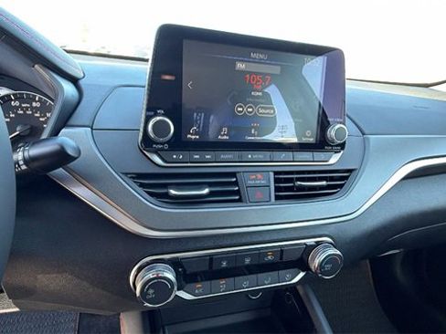 New 2025 Nissan Altima 2.5 SR image 24