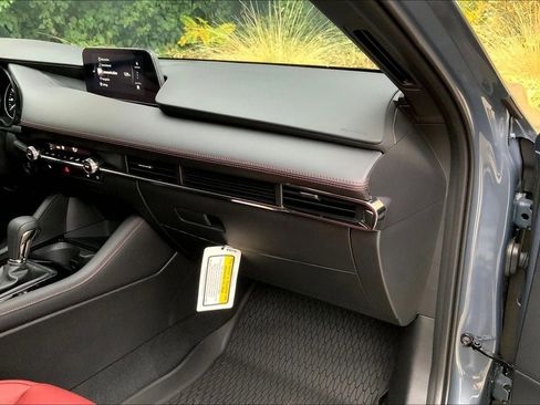 Used 2025 MAZDA MAZDA3 Carbon image 16