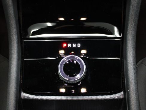 Used 2025 Jeep Grand Cherokee Laredo X image 27