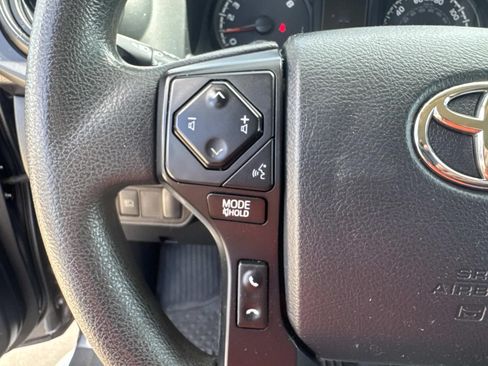 Used 2020 Toyota Tacoma SR w/ SR Convenience Package RWD image 22
