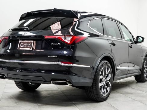 Used 2022 Acura MDX SH-AWD w/ Technology Package image 12