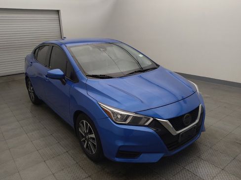 Used 2020 Nissan Versa SV FWD image 13