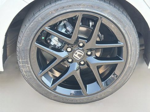 Used 2024 Honda Civic Sport image 10