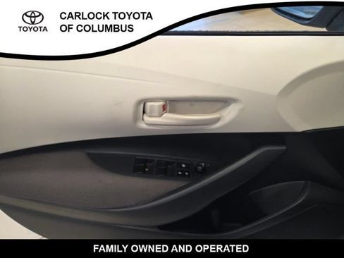 Used 2025 Toyota Corolla LE FWD image 11