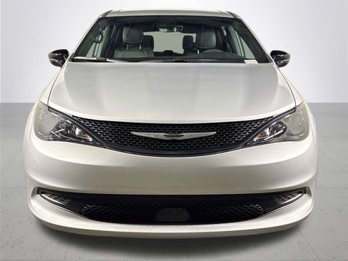 New 2026 Chrysler Voyager LX FWD image 3