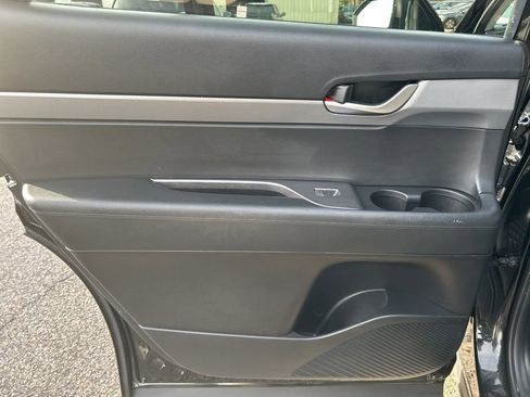 Used 2022 Hyundai Palisade SE image 21