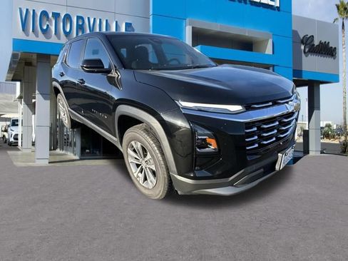 Used 2026 Chevrolet Equinox LT FWD image 3