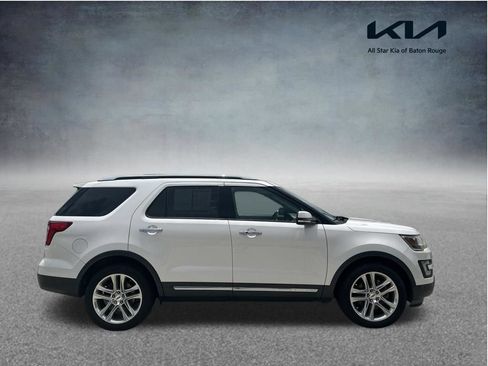 Used 2017 Ford Explorer Limited FWD image 1
