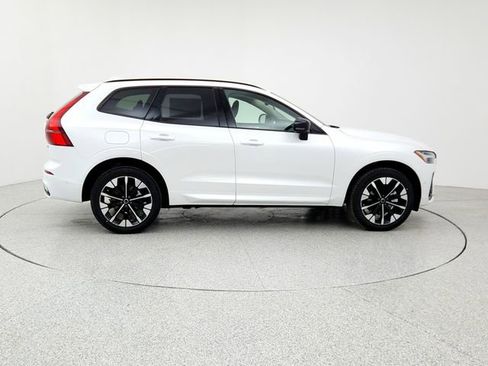 New 2026 Volvo XC60 B5 Plus w/ Climate Package image 4