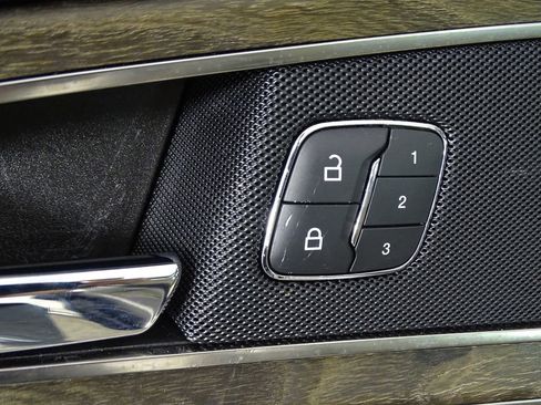 Used 2020 Lincoln Nautilus Reserve image 20