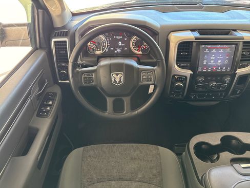 Used 2018 RAM 1500 Big Horn AWD/4WD image 14