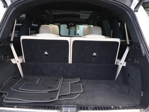 Used 2025 Mercedes-Benz GLS 450 4MATIC image 25