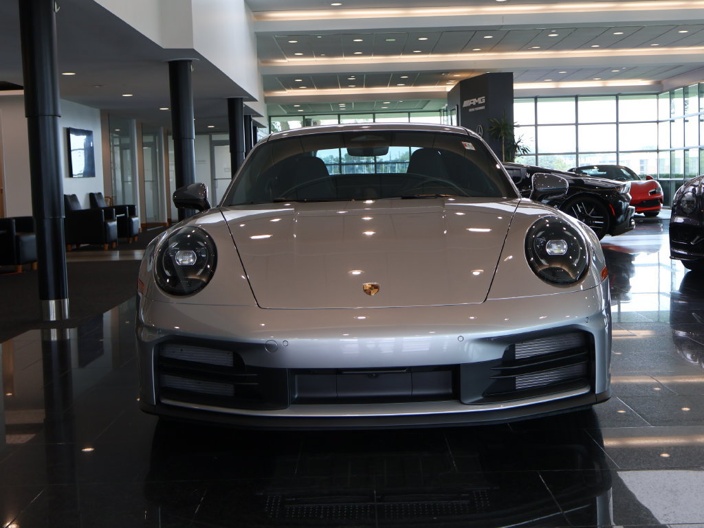 Used 2026 Porsche 911 Carrera T RWD image 2