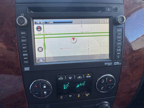 Used 2012 Chevrolet Tahoe LTZ image 25