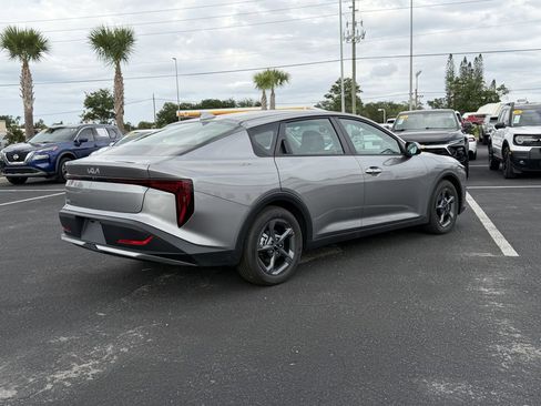 New 2026 Kia K4 FWD image 4