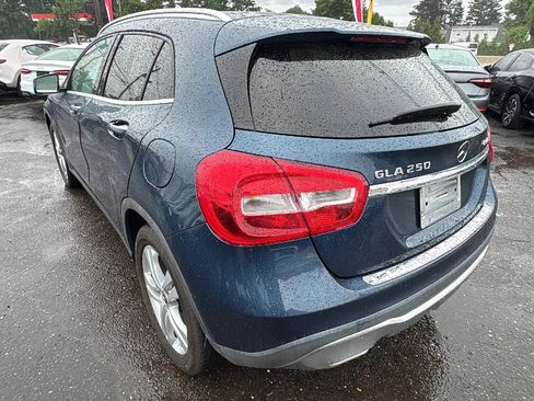 Used 2019 Mercedes-Benz GLA 250 4MATIC w/ Premium Package image 7