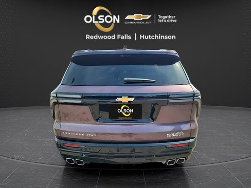 Used 2026 Chevrolet Traverse High Country image 4