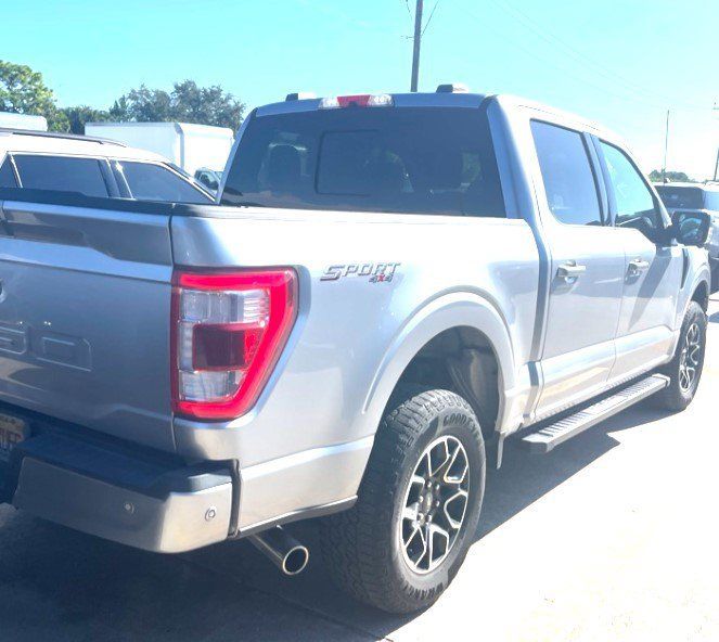 Used 2022 Ford F150 Lariat w/ Equipment Group 502A High AWD/4WD image 2