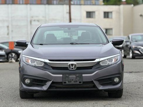 Used 2018 Honda Civic EX-T image 3