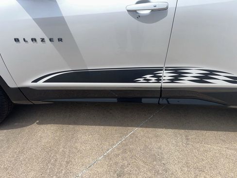 Used 2025 Chevrolet Blazer RS w/ Enhanced Convenience Package FWD image 3