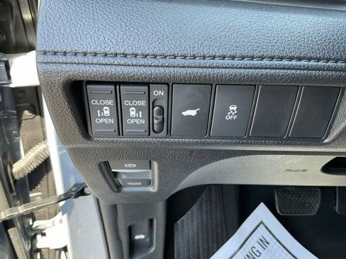 Used 2025 Honda Odyssey Sport-L image 23