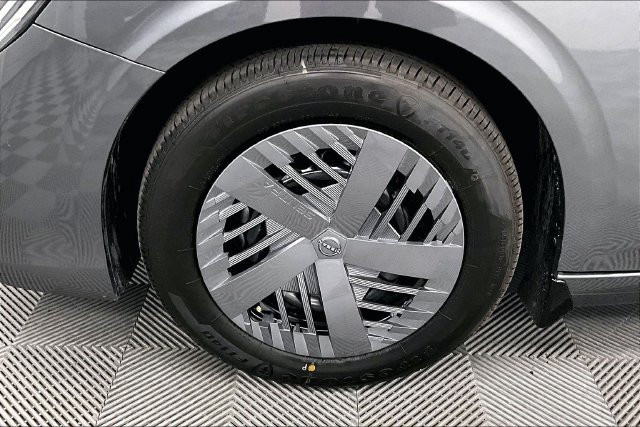 New 2027 Nissan Sentra S w/ Floor Mat Package FWD image 12