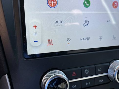 Certified 2024 Ford Edge SEL w/ Sport Appearance Package image 36