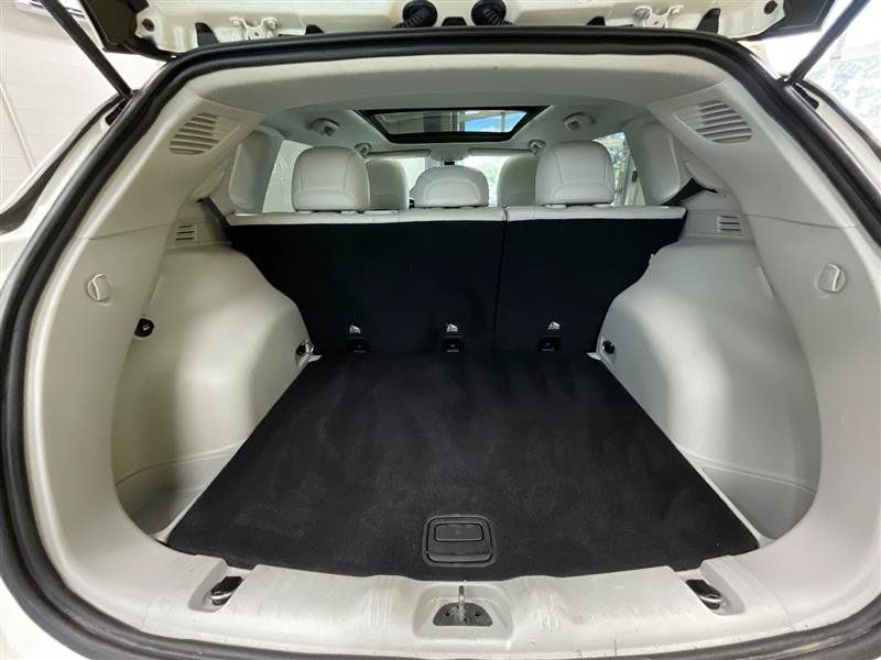 Used 2020 Jeep Compass Latitude FWD image 24