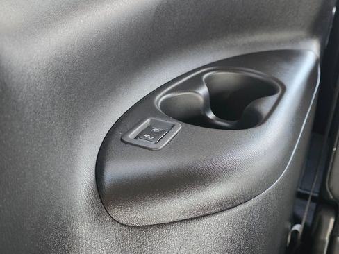 Used 2024 Nissan Armada Platinum w/ Captain's Chairs Package image 12