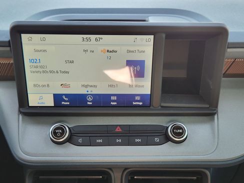 Used 2023 Ford Maverick Lariat w/ Lariat Luxury Package image 18