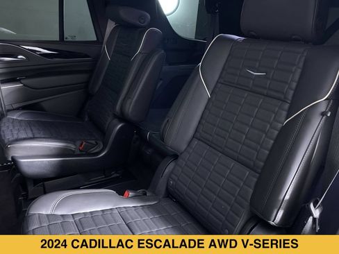 Used 2024 Cadillac Escalade V w/ Heavy-Duty Trailer Package AWD/4WD image 15