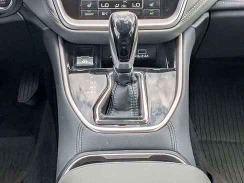 Used 2025 Subaru Outback Limited w/ Popular Package #2 AWD/4WD image 21