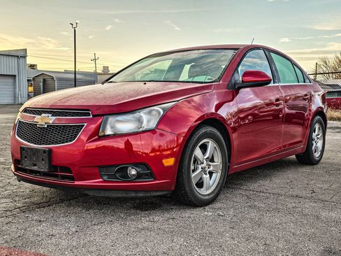 Used 2012 Chevrolet Cruze LT image 3