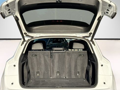 Used 2018 Audi Q5 Premium Plus w/ Premium Plus Package image 10