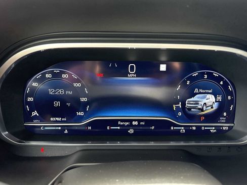 Used 2023 Chevrolet Tahoe RST AWD/4WD image 12