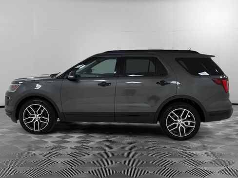 Used 2018 Ford Explorer Sport w/ Equipment Group 401A AWD/4WD image 2
