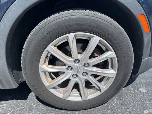 Used 2019 Cadillac XT4 Luxury image 4