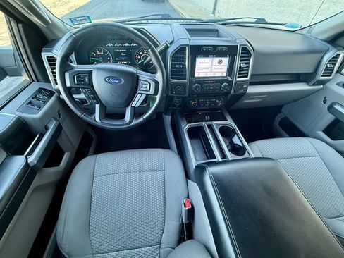 Used 2016 Ford F150 XLT w/ Equipment Group 302A Luxury image 9