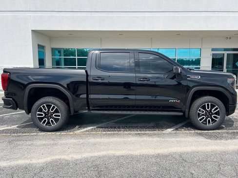 New 2026 GMC Sierra 1500 AT4 w/ AT4 Premium Package AWD/4WD image 3