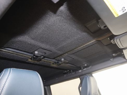 Used 2022 Ford Bronco Outer Banks image 11