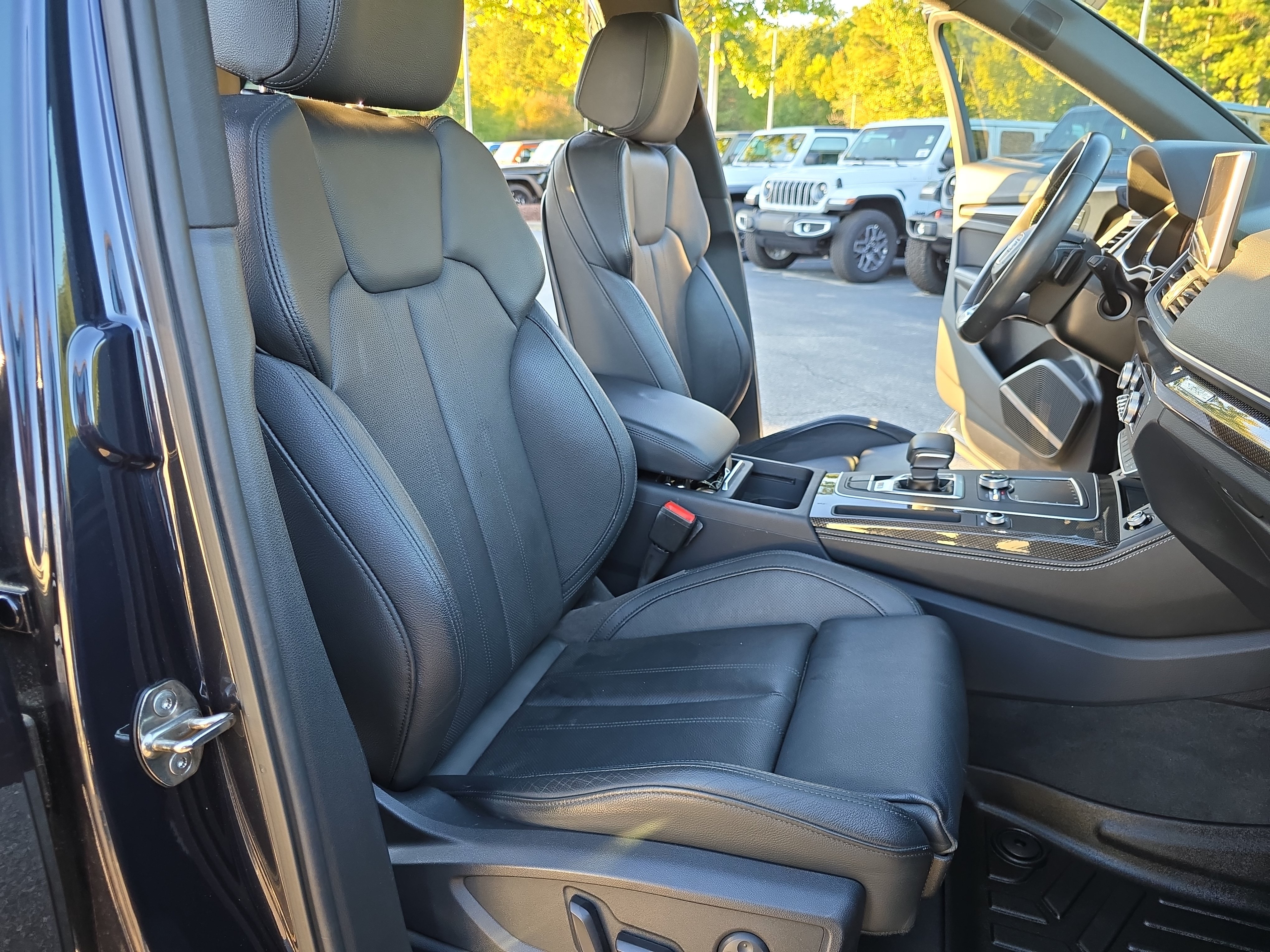 Used 2018 Audi SQ5 Prestige w/ Prestige Package AWD/4WD image 10