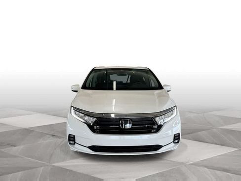 Used 2024 Honda Odyssey EX-L image 3