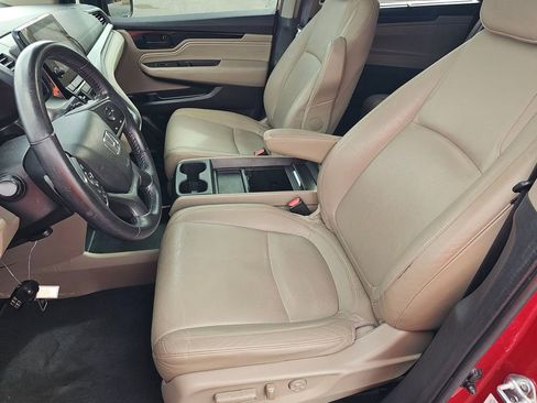 Used 2023 Honda Odyssey EX-L image 12