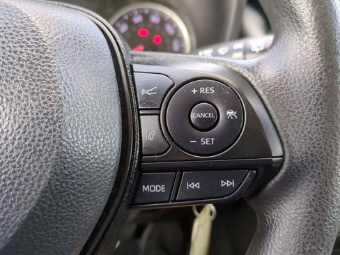 Certified 2021 Toyota RAV4 LE FWD image 23