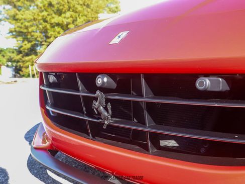 Used 2019 Ferrari Portofino image 50